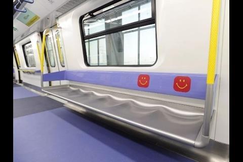 tn_cn-crrc_hk_metro_train_interior_2.jpg
